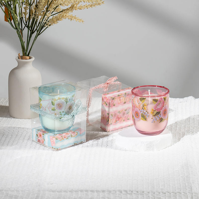 Doftljus i en rund glaskopp på mors dag - Eko sojaljustillverkare