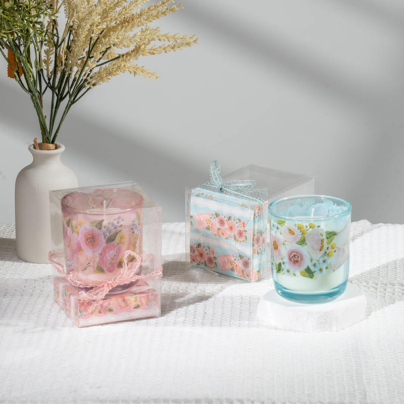 Doftljus i en rund glaskopp på mors dag - Eko sojaljustillverkare