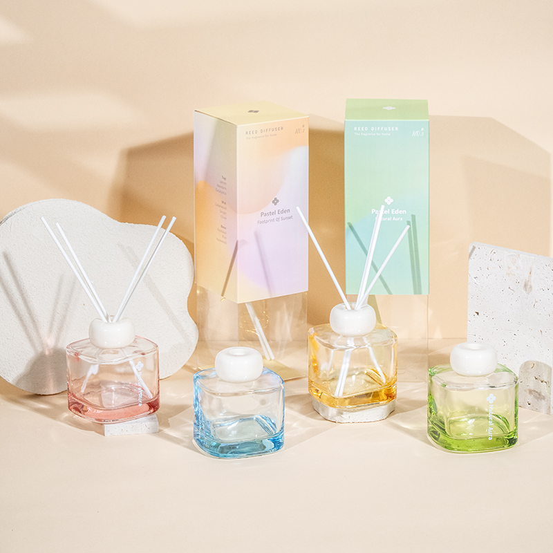 Fyrkantig parfymflaska i klart glas rördiffusor-aroma diffuserfabrik